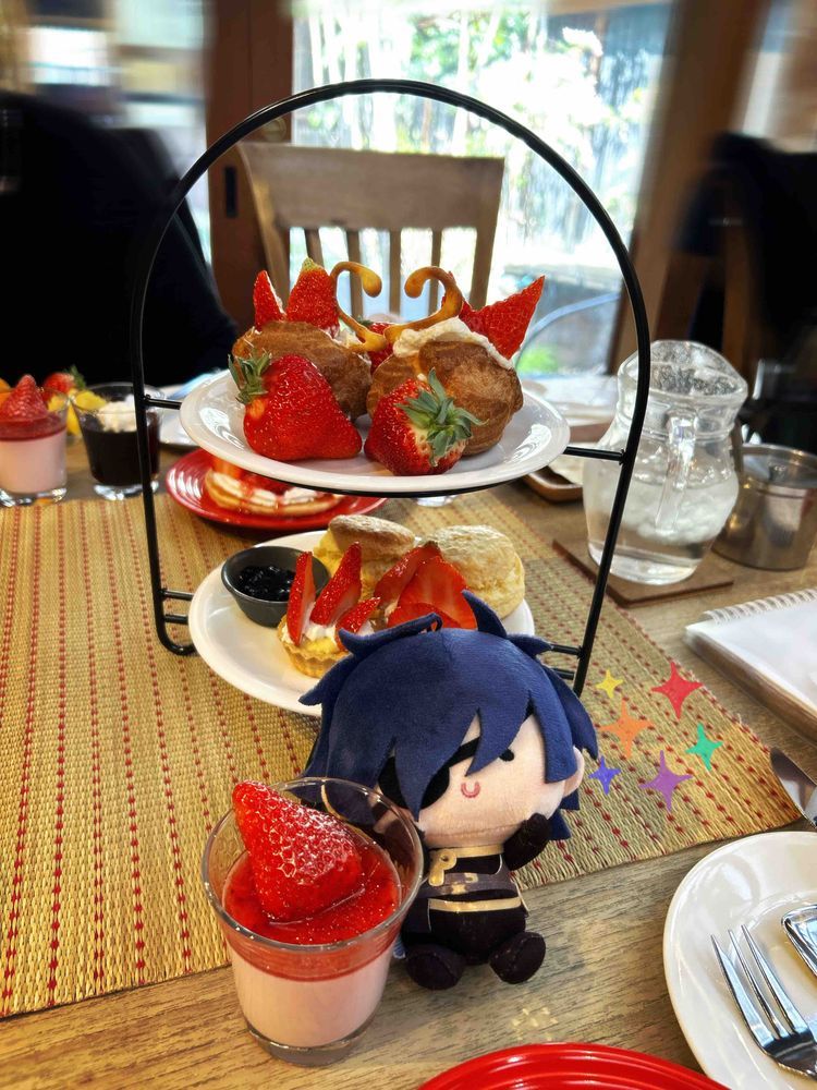 おかやま に きたよ！
あふたぬーんてぃー いちご たくさん たべられて しあわせ な きもちだったね。
