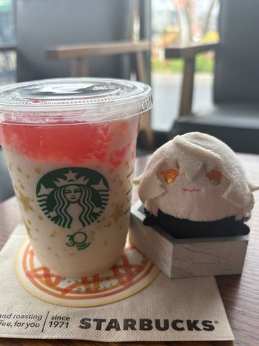 あさからあるじとでーとだよ💛
おとーとは　おねぼうだから
おいてきちゃった
よーぐるとのぺちのおいしいね　
ぜんぶのんでいい？