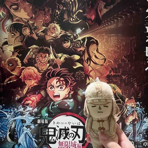この映画を見て、就職活動頑張れていたので、久しぶりにネイルをしてもらった後に見に行きました！
音響の良いスクリーンで見たところ、聞こえなかった音まで聞こえて凄く面白かったです！おすすめです！