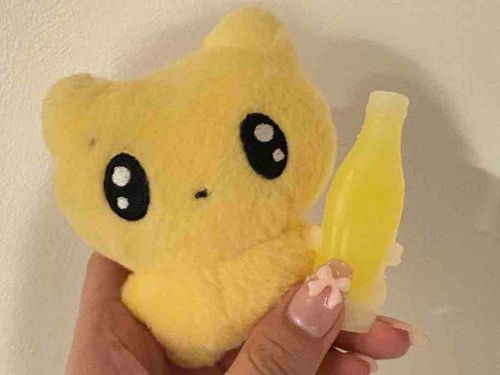わっくすきゃんでー？というやつらしいでしゅ。かきごおりのシロップみたいでしゅね