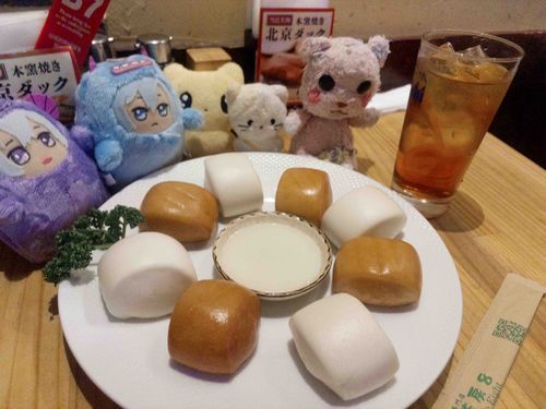 さいきんばずってる、まんとう❓をたべたっ！おれ、にくまんのそとがわだいすきだから めっちゃすき〜っておもった！