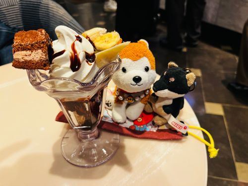 ちょこばななパフェを食べるよ❣️