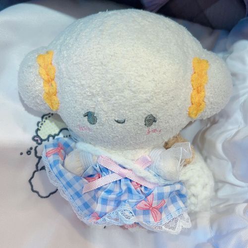 ママとずっと一緒にいますみゅん🤍
ママがしんおおくぼでかってくれたワンピース👗がおきにいりですみゅん☺️