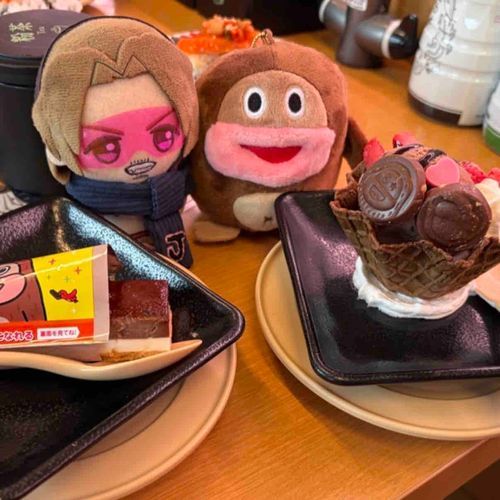 ﾁｮｺ次郎さんとおじさんだよ〜
寿司だよ🍣
