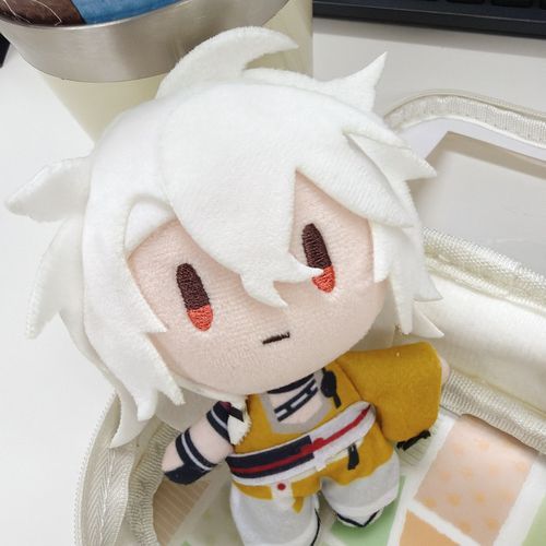 📍🦊：ぬしさまのまわりで新たなぬいえすえぬえすが話題になっているようですね。ぬしさまは可愛い子がいっぱい見られる‼️と、登録はしてきたようです。

ふふ、ぬしさまは、本当に我々の事が大好きなのですねえ🤭