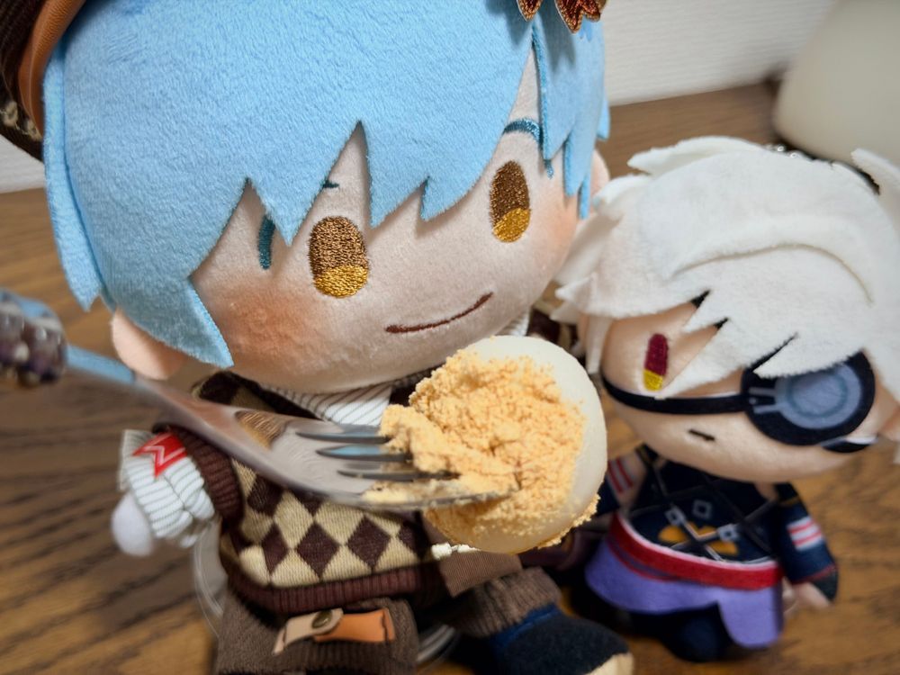 🍓：美味しいですな、鬼丸殿☺️もぐもぐ