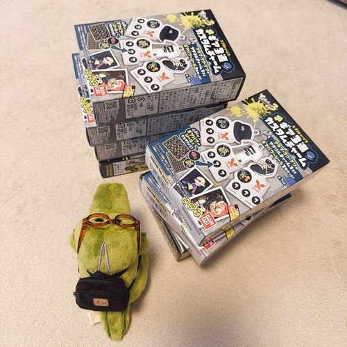 すぷらとぅーんが大人気。
ぬしはグッズあつめ大好きなんだって。
それにしても買いすぎてないかな？
