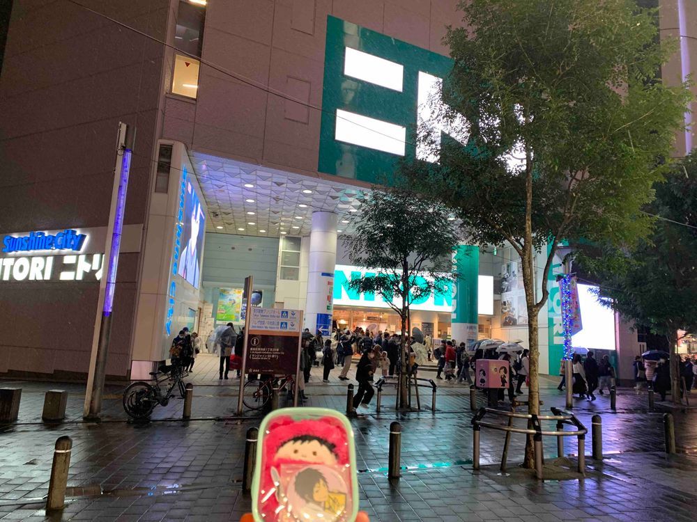 久しぶりにデュラララを見てたら楽しくなってしまって聖地で少し写真撮ってきたよ~✌️✨

デュラララ見てると今はもう無いお店とかあったりハマってた頃の小中時代を思い出して懐かしくなるね🙂💭

次行く時はもう少し色々回ってみようかな😌✨