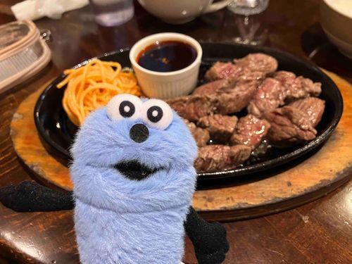 にっくにくー