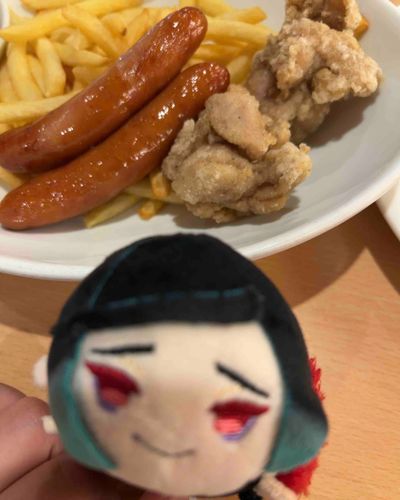 ごはんにぴんとがあったいちまいだ