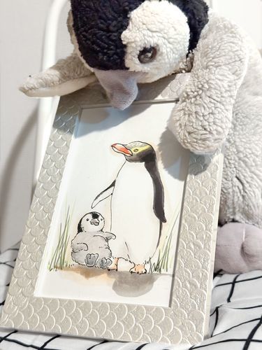 ぺんちゃんのたからもの みんなにみせてあげるね
きょねん ご旅行したときに
ぺんちゃん にがお絵 かいてもらった！

かこいいキガシラペンギンさんといっしょの絵
すてきでしょ