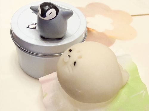 もうちょとで、とちぎにいった時のお写真おわっちゃう！
とちぎにはねー、とけないアイスとこのあざらしさん買い行ったの
ぺんちゃん寝てるときにおうちしゅっぱつしたのよ

ぺんちゃん、ほんとはぺんぎんさんのおかし買いたかっただけど、いーちゃんがあんまりこしあん好きじゃないから、ご予約はしなかったんだって