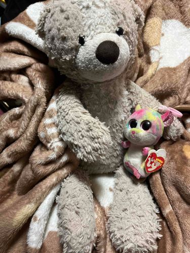 今日はひーちゃんの頼れるお友達を紹介するよ！
わたしは大きくて、どこにでもついていってあげれるわけじゃないから。。
お外でパニックになりそうになったら、この【こじょ】が大活躍♪
ひーちゃんを守ってくれるんだよ♪
みーんな仲良しのお友達だよ♡