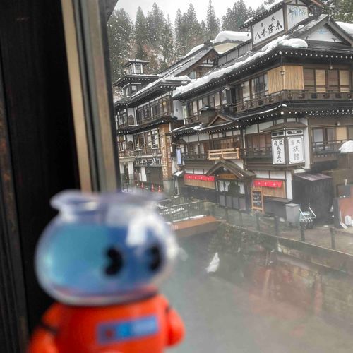 銀山温泉、川側のお部屋にとまりました