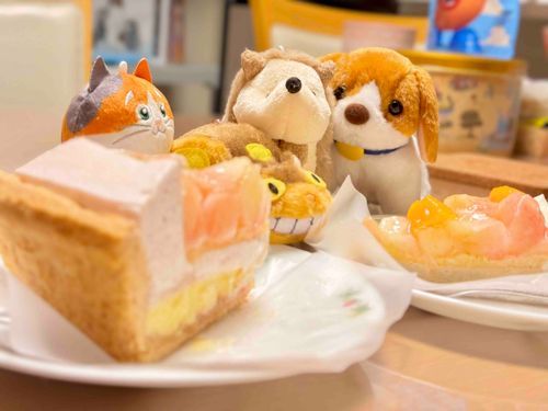 まって！ぼくも食べるー！