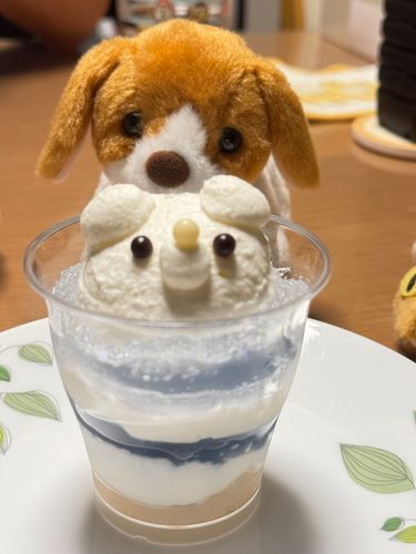 しろくまさんの お顔をみてると 食べにくいかも