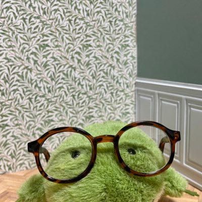 🐸👓｜たべるの だいすき！いつでも まえむき！