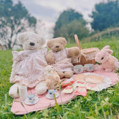 これも じっかのおもいでくぅ🫧
みんなでピクニックにいったくぅ💕
みなれない むしさんがいて ちょっとこわかったけど🤏
とってもとってもたのしかったくぅー💕
