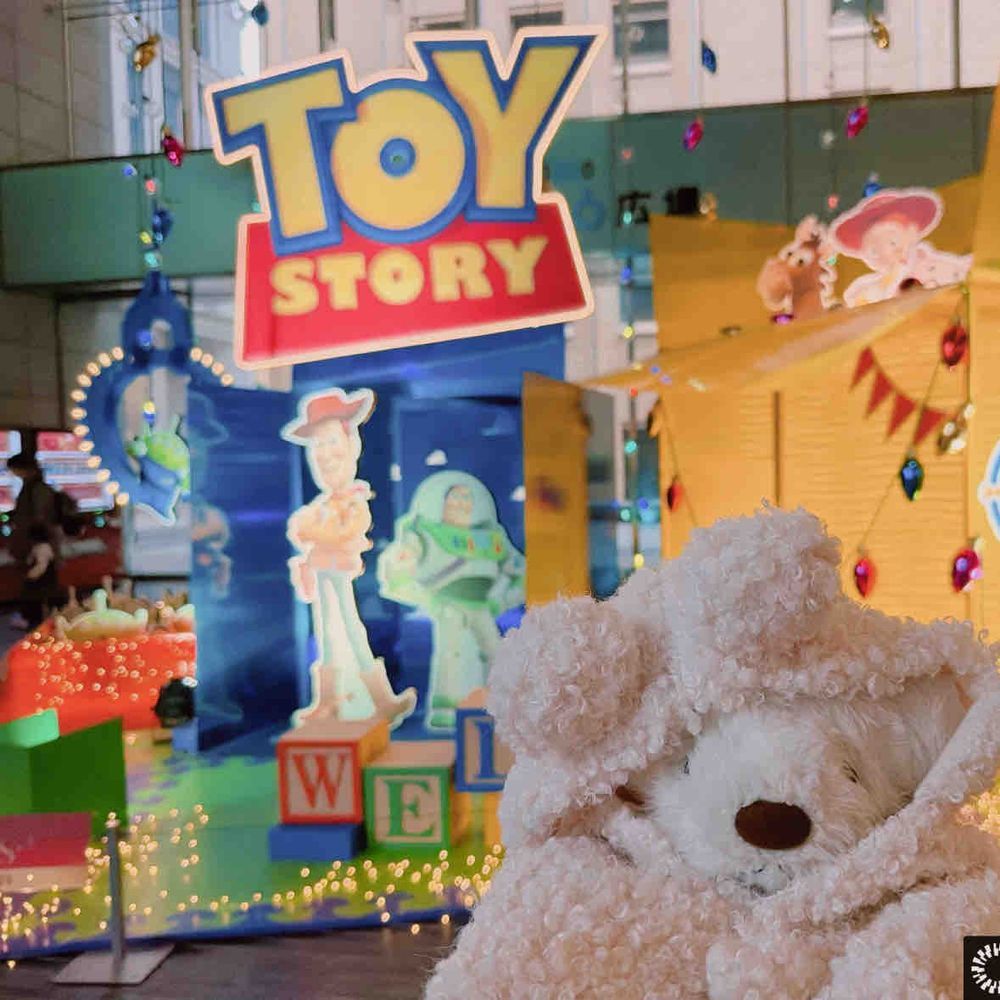 写真スポットはこれで全部まわれたくぅー🎄
いっぱい歩いて今日はいっぱい寝ちゃったくぅ💤
最後のクマさんはおっきかったくぅ👀お写真お願いしたら優しかったくぅ🥺