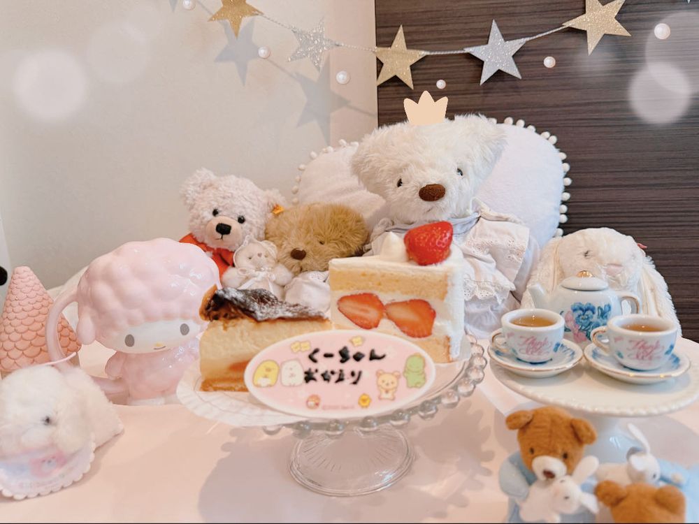 ただいまくぅー🐻❄️💕
ぬいぐるみ病院から帰ってこれたくぅ✨
ぽーちゃんがくーのかわりに投稿をがんばってくれてたくぅ🐻
みんなあったかく見守ってくれて、本当にありがとくぅ🥹💕
またみんなと一緒に過ごせるのがうれしいくぅ🐻❄️💕
これからも仲良くしてくぅ💕