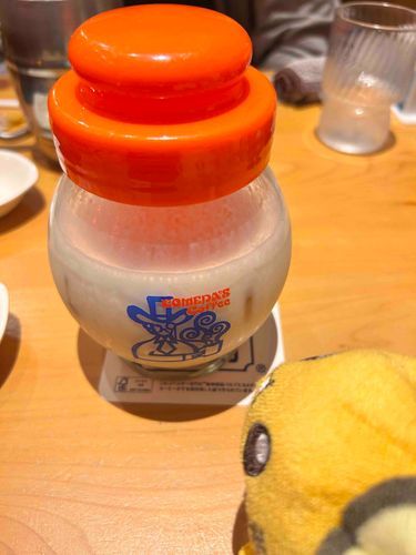 ご挨拶できてえらいですね。🐹🍌🥛
バナナジュースも美味しいです。
