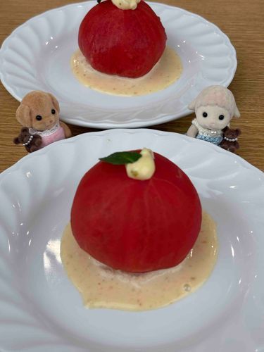 デッカいトマト！すごーい！