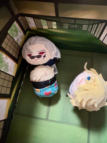 「おかちら。たびにでちゃうのかにゃ。さみしいにゃ」
「わたしはいかないが？」
「まあおちびさんにつきあってやってくれ」