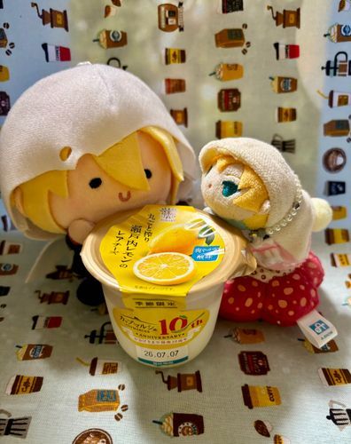 「きょうのおやつはおれたちみたいないろだ」
「んま！」