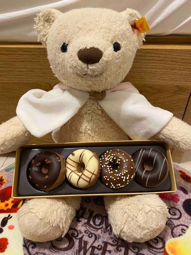 ママにちょこもらったよー！
どーなつのかたちなの🍩
かわいいからどれからたべるかなやんじゃうな