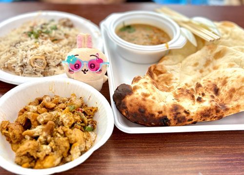 おいし〜い屋台がてんこもり〜
ハリム〜にタカタク、ラムプラオ〜