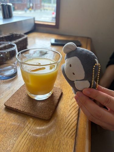 セットのオレンジジュースも見せました
さっぱりしてて良き…