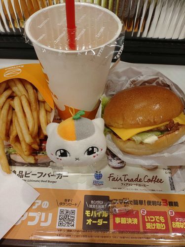 ロッテリアって全店ゼッテリアになったんだな