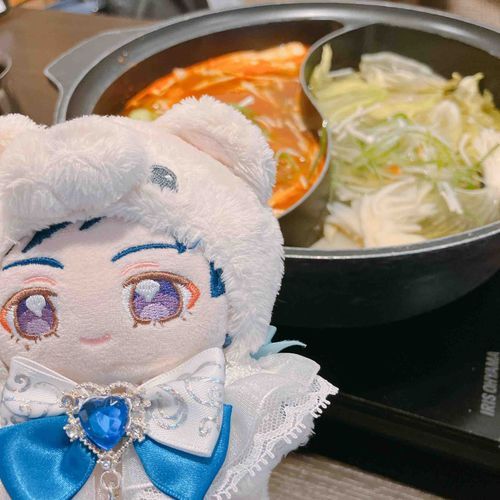 しゃぶしゃぶ食べ放題のお店に来ました。
ソフトクリームをたくさん食べていましたね。