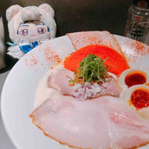 お気に入りというラーメン屋さんに連れて行っていただきました。