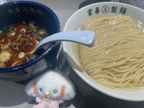 おねえさんはらーめんすきみゅん！🍜

こぎみゅんの仲間だよ～って……
よくわからないみゅん……
