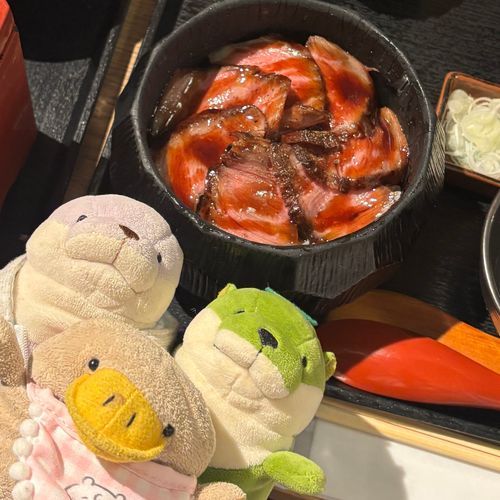 かなり じかん あいちゃった！
きょうとに よって かえってきたよー！
わぎゅう ひつまぶし....うっまー！！！