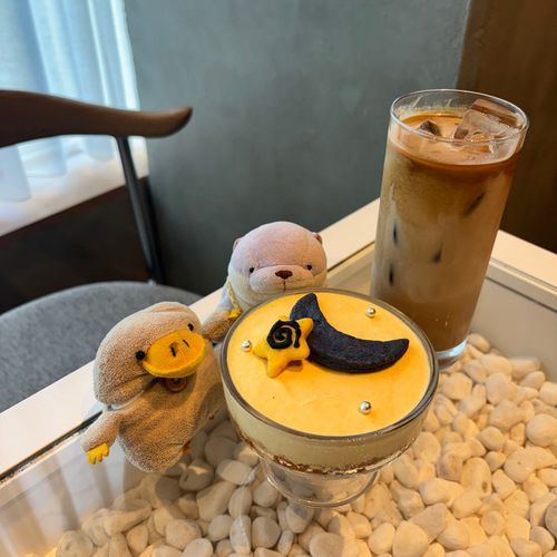 オシャレな かふぇ！
ぱんぷきん めーぷる てぃらみす！