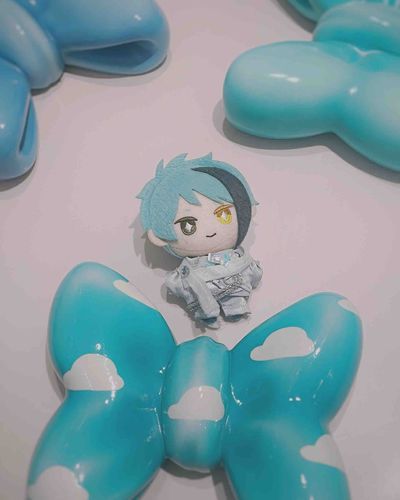 りぼんに ぎたいしている ぼくです