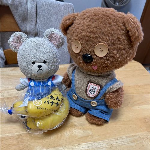 ぴったんこバナナ🍌
食べ切りサイズでびっくりなの🫢こんなのあるんだね〜❣️
ティンちゃん、一本ずつもらおう🐻‍❄️🐻

見切り品パン&スイーツ
ぴーしゃん、賞味期限とか気にしないから👍

カルピスソーダにこんなのあった？？🍋
早く飲みたい✨

炊き込みご飯のもとに、ぴーしゃんの大好きな帆立🤤
パスタソースもなんだか美味しそう❤️