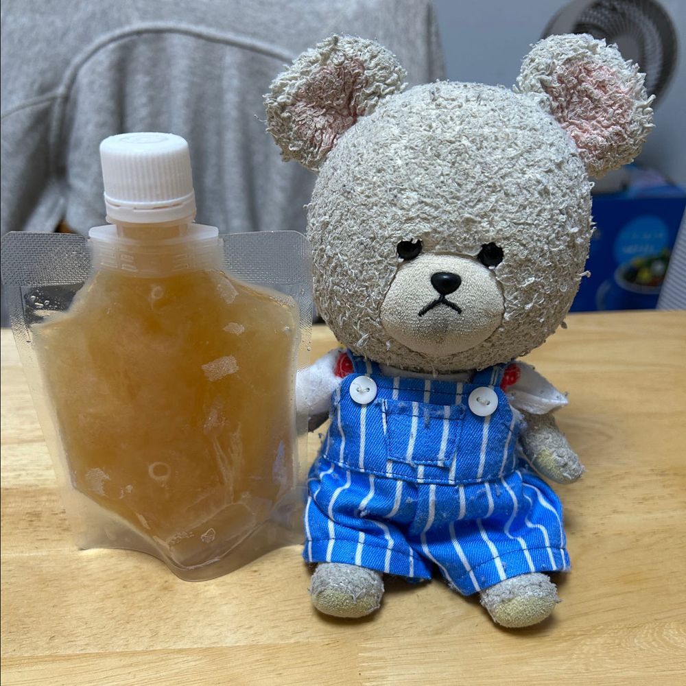 クラファンでゲットしたりんごゼリーなの❣️
凍らせてそのままもぐもぐ🐻‍❄️
ひんやりうま🍎
凍らせたやつを、炭酸水で割ってジュースに🥤
最高👍