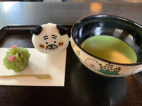 ひと休み
お菓子は　つつじ