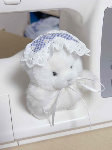 あたまにも　つけれる
なんだろ　これ
よくわかんない　けど　うれしい
