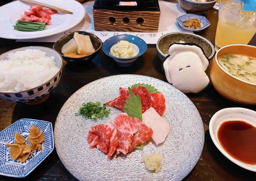 (   ᷇   ᷆  )🐴🥩🍚