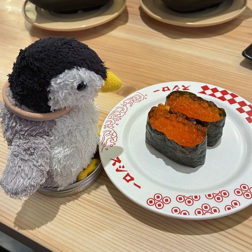 しかも今日はスシローにも行ったペン！楽しい楽しい誕生日ペン🥳🥳🥳1番大好きなイクラと撮ったペン！