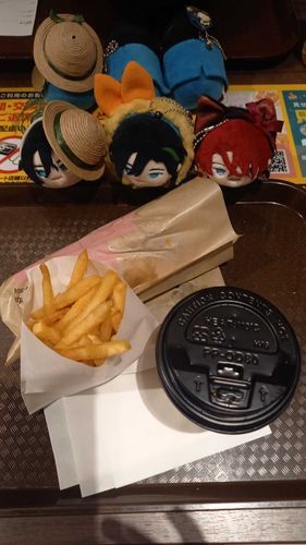 ﾍﾞﾄﾅﾑのｻﾝﾄﾞｲｯﾁたべたんだって