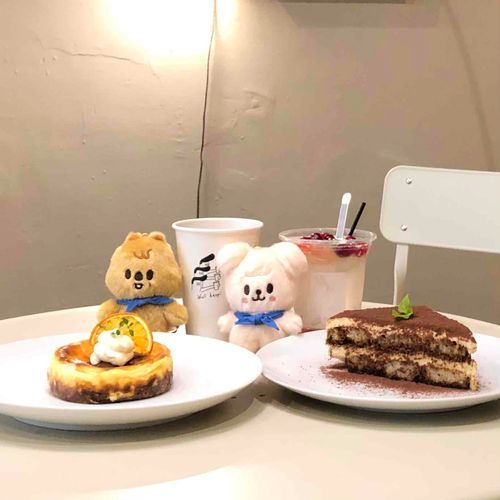 闊卡和帕皮 ☕️🍰🤍₊˚ෆ 