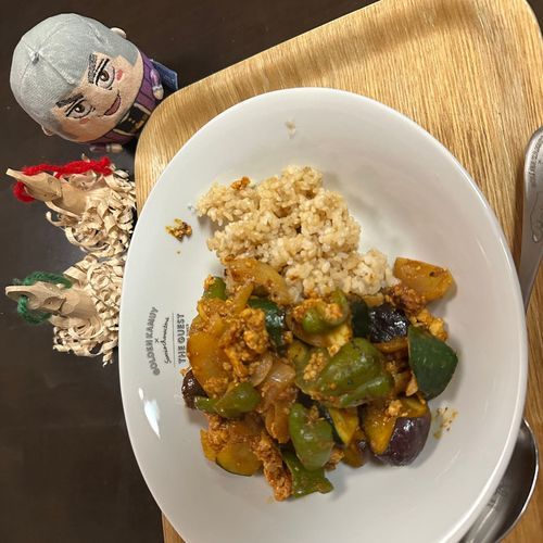 きょうはかれーだぜ！