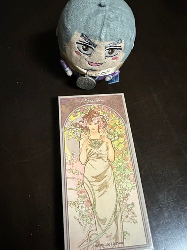 びじんさんだ