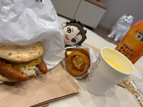 晩ご飯
🍚：ハンバーグ！