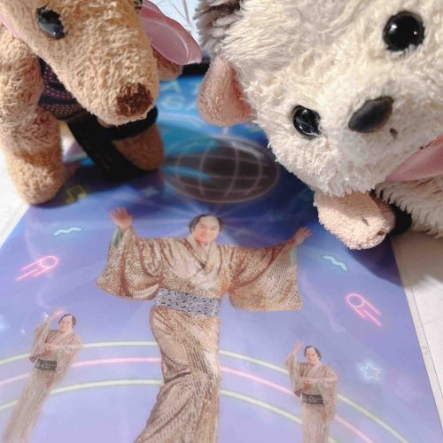 🦔 ねえねが うえしゃまのくいやふぁいゆをもやってきたじょん！
🦘 はぁ～じょんさん、たたけぼーんご、ひびけさーんば、ですねぇ✨